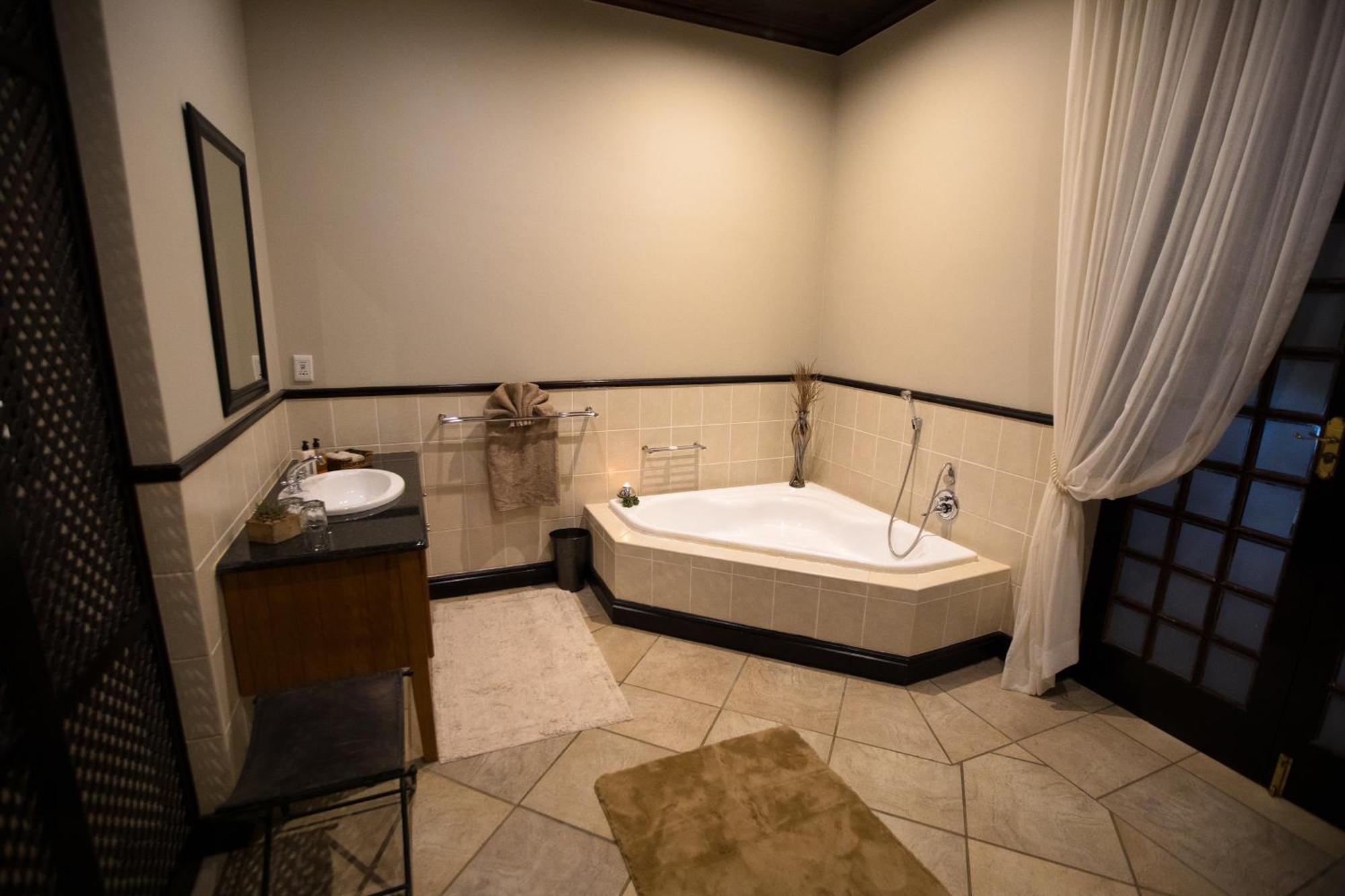 Swartberg Private Game Lodge أوتشورن المظهر الخارجي الصورة